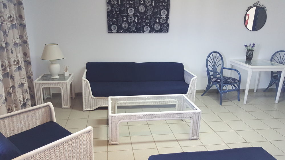 Ciw Hostel Pozo Izquierdo Εξωτερικό φωτογραφία